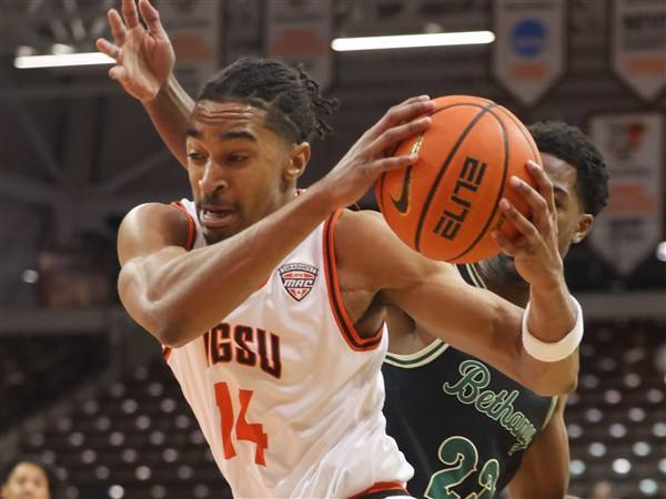 BGSU men's basketball holds off Bucknell in Fort Myers Tip