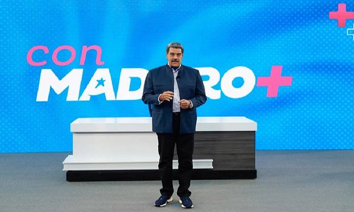 Mandatario Nacional agradece a las iglesias cristianas y evangélicas su valentía para defender el derecho a la paz y rechazar la guerra