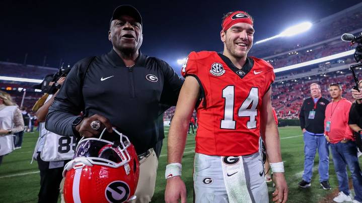 No. 4 Georgia is looking to build on its momentum toward CFP as a big favorite against Charlotte