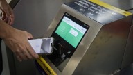 Crece el uso de las tarjetas de débito y crédito en el transporte público: cuántos viajes se hicieron en 2025