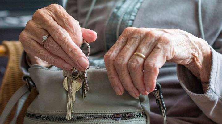 Uno de cada tres adultos mayores sufre al menos una caída al año