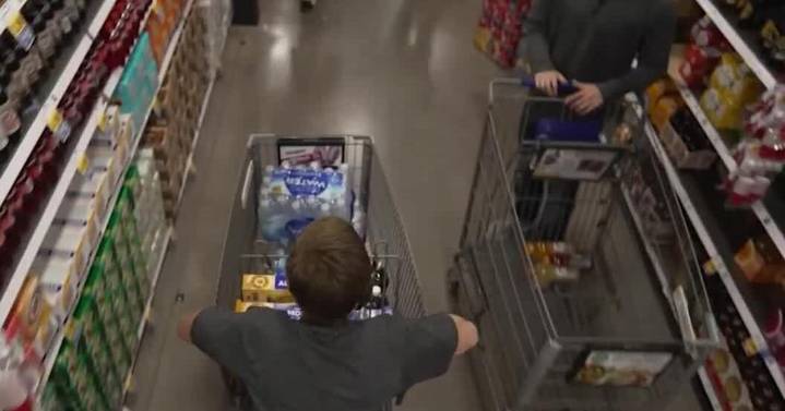 Oregon senators propose bill to support SNAP recipients during shutdowns