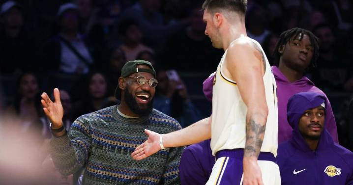 LeBron James ready for contact basketball activity as he works toward season debut for Lakers