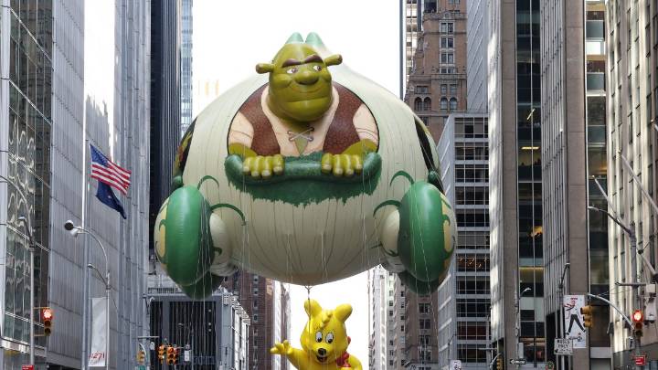Macy’s Thanksgiving Day Parade brings Pac-Man and Labubu to NYC – NBC Boston