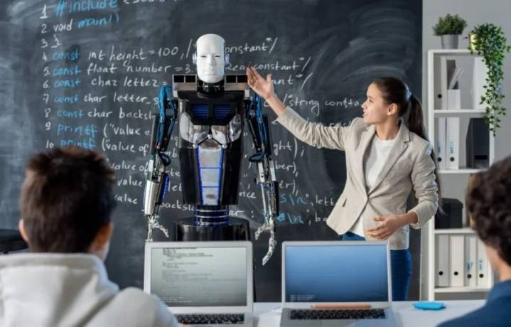 UAQROO advierte el retroceso educativo por dependencia de la inteligencia artificial