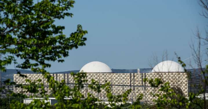 El Senado aprueba alargar la vida de las nucleares Almaraz, Ascó y Cofrentes y recuperar las indemnizaciones de Renfe