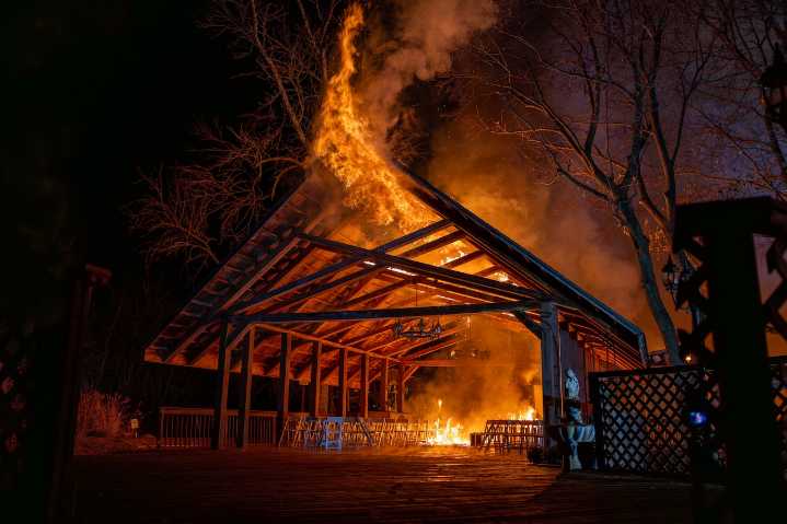 2-alarm blaze rips through popular PA wedding venue