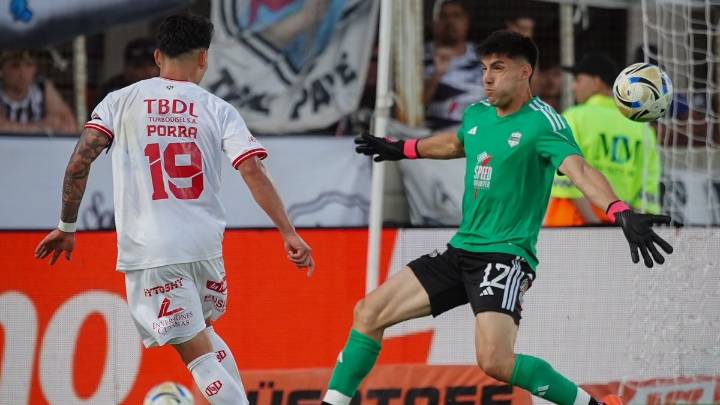 Barracas Central venció al Deportivo Riestra en tiempo extra y se clasificó a los cuartos de final