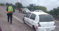 Provocó un incidente vial y se fugó