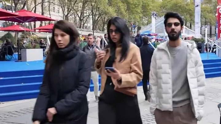 Watch: SRH’s Kavya Maran, musician Anirudh caught on camera