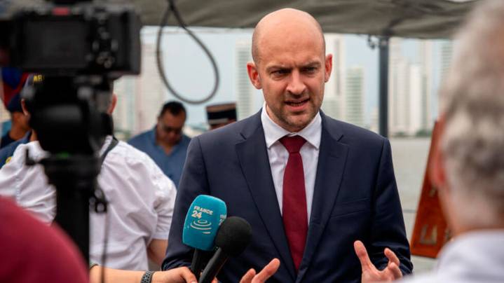 Francia condena las “operaciones militares” en el Caribe