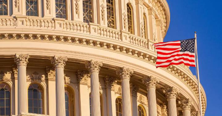 El Senado de EE.UU. aprueba plan para reabrir el Gobierno y envía la decisión final a la Cámara de Representantes