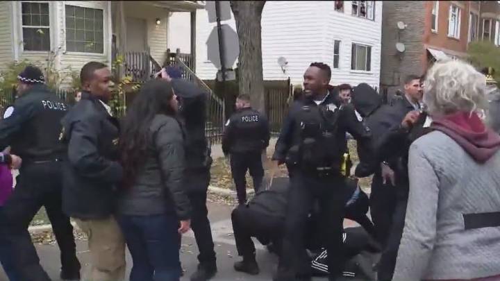 Suspect arrested after Border Patrol agents targeted in Little Village shooting