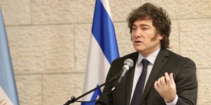 El Gobierno sostiene la apuesta al súper peso y toma como modelo el plan anti