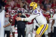 Deadspin | LSU plans to stick with two-QB system vs. Arkansas