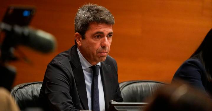 Mazón asegura que no retrasó la alerta el día de la dana ni nadie le "pidió permiso" para enviarla