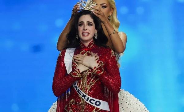 La mexicana Fátima Bosch se coronó Miss Universo 2025