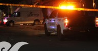 Automovilista auxilia a motociclistas y éstos lo matan en Lafragua