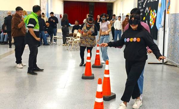 Provincia desarrolló una jornada de educación vial en una escuela secundaria de Rawson