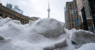 Record snowfall buries GTA, causes road chaos