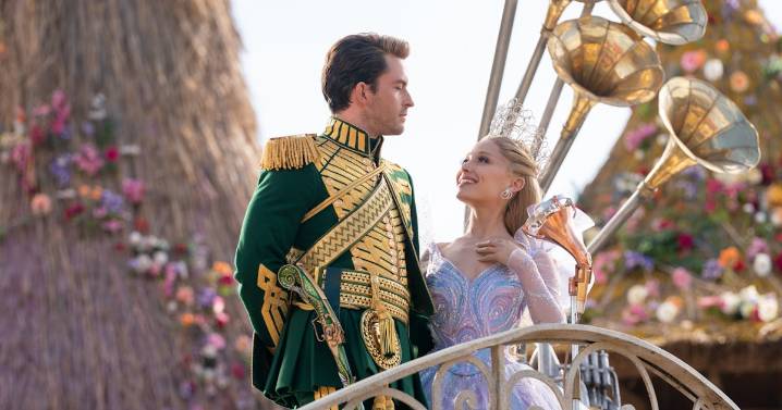 'Wicked: For Good' Cut A Glinda & Fiyero Kiss Scene