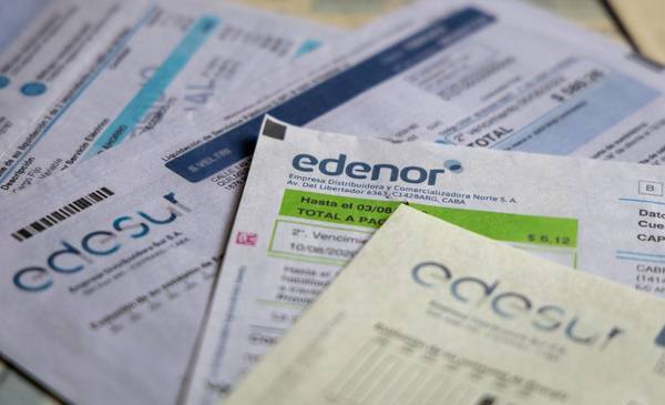 Empresas aumentan la luz y cambian el sistema de medición