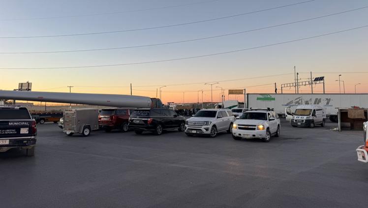 Asi luce bloqueo de transportistas en Aduana de Santa Teresa