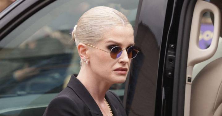 Kelly Osbourne Reveals She Slept in Mom Sharon’s Bed for 2 Months After Dad Ozzy’s Death