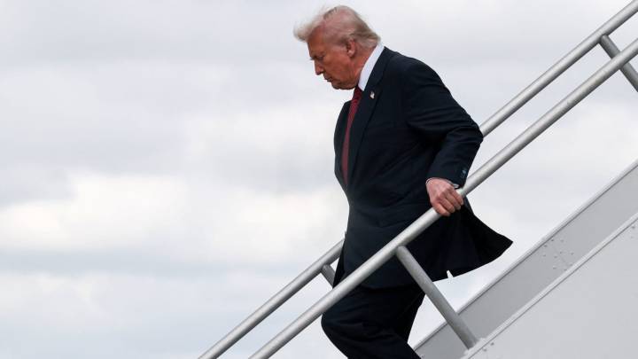 Trump may have to refund the tariffs. These stocks would benefit most