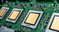 Google lanza Ironwood, un potente chip IA con el que busca competir con Nvidia