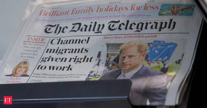 Daily Mail publisher in talks to buy Telegraph Media
