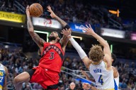 Deadspin | Opposites attract as rolling Raptors host struggling Hornets