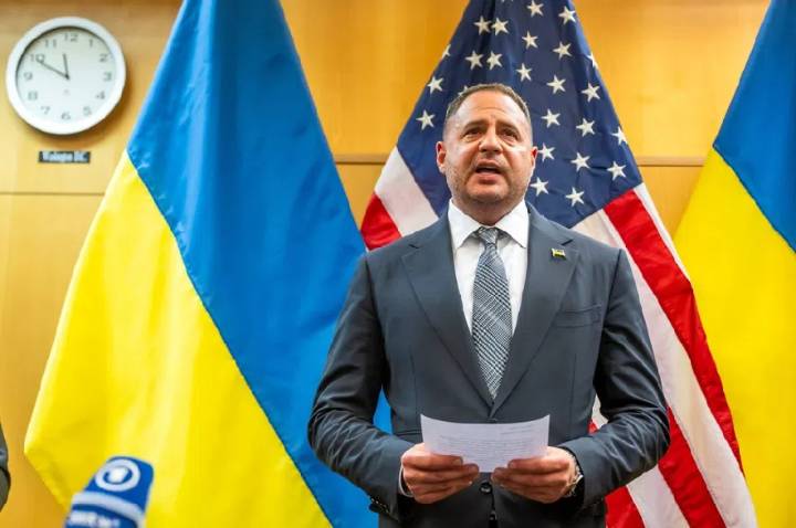 Ukrainian anti-corruption raid targets Zelenskyy’s prominent chief of staff