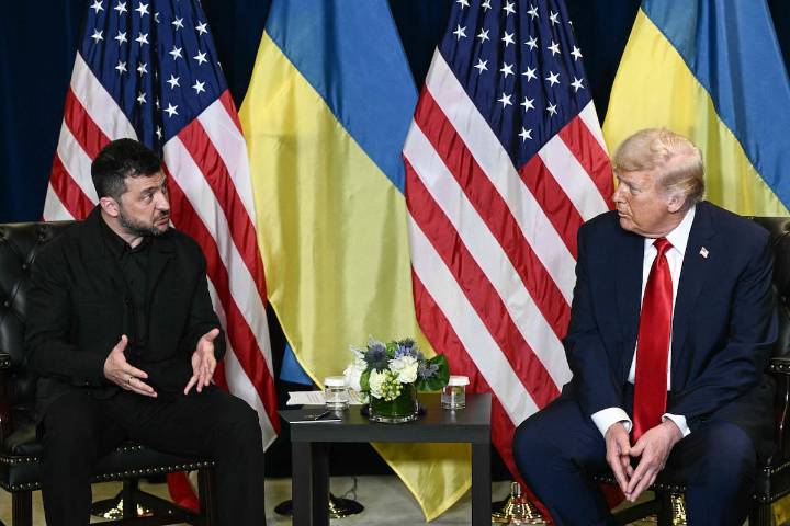 Trump redobla sus ataques a Zelensky mientras avanza en Ginebra un plan de paz que inquieta a Europa
