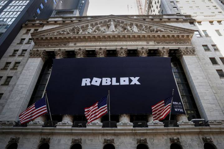 Texas sues Roblox for allegedly concealing safety concerns from parents