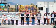 Gobernador y alcalde entregan nuevo parque infantil en Zamora