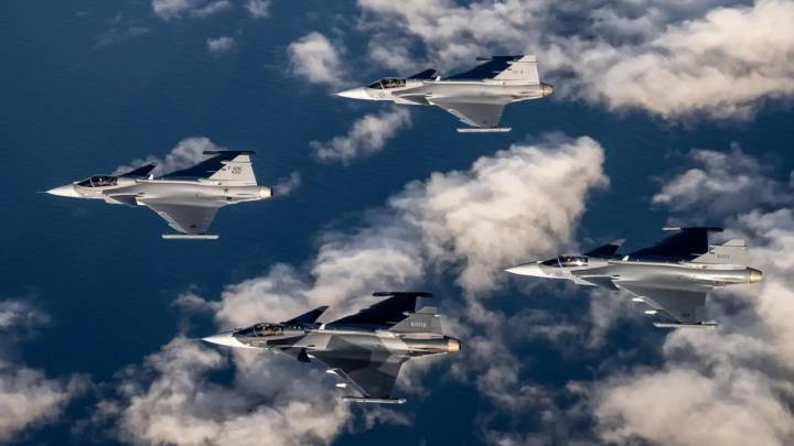 Colombia firma un acuerdo de US$4.3 mil millones para adquirir 17 cazas multifuncionales Saab Gripen E