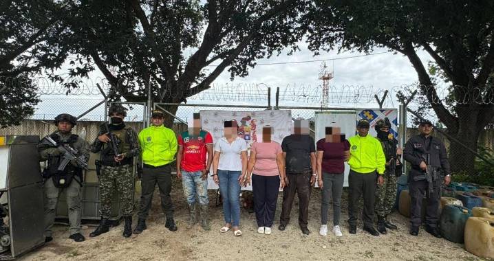 EJÉRCITO DESVERTEBRÓ RED DE «ORDEÑADORES» DE PETRÓLEO: LO REVENDÍAN EN VARIAS REGIONES Y PRODUCIDO IBA AL ELN