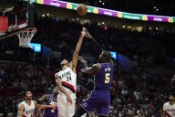 Deadspin | Lakers, minus mainstays, surge past Trail Blazers