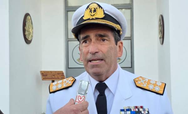 El almirante Allievi habló de la situación sanitaria de la Armada