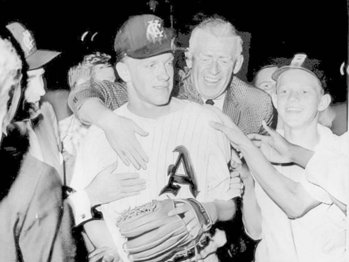 Lew Krausse impuso marca al ponchar a 21 enemigos