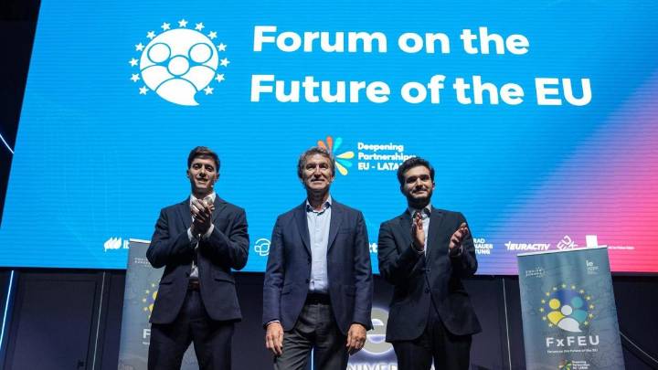 Feijóo carga contra la política de “vida subsidiada” del Gobierno