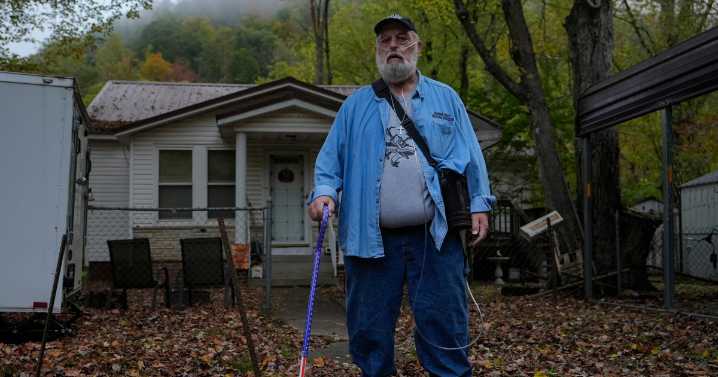 Deep in Trump country, coal miners with black lung say government is suffocating the 'working man'