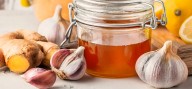 Conoce los beneficios de consumir miel con ajo