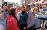 Acosa hombre a Sheinbaum cuando caminaba en Centro Histórico de CDMX