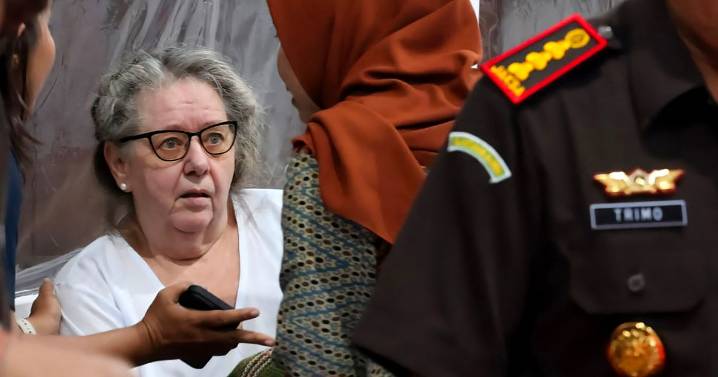 Brit drug mule's final hours in Bali death row jail revealed