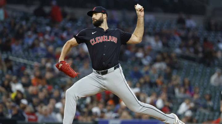 Giants agree to $1.4 million contract with ex