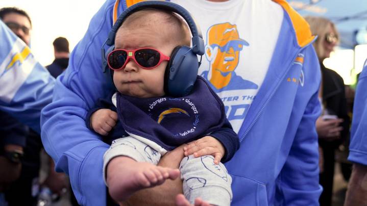 What are the top 10 baby names for 2025?