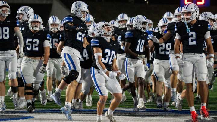 See Iowa high school football's playoff semifinal matchups