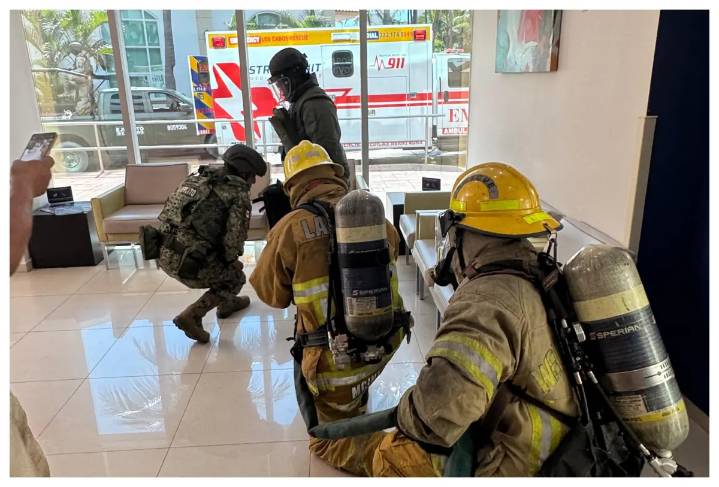Hospital Joya Riviera realiza exitoso simulacro de amenaza de bomba en coordinación con SEDENA y Protección Civil